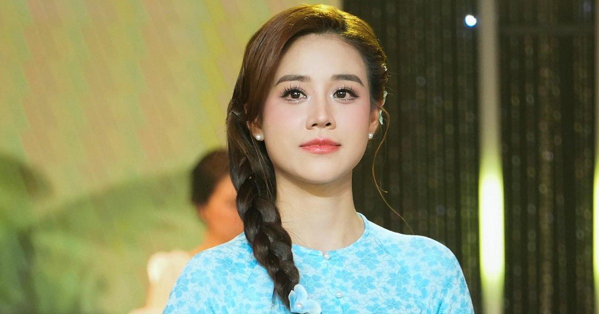 Ca sĩ bolero hát tiệc cưới cát sê 5 triệu, 'khủng hoảng' vì tình yêu 'độc hại'