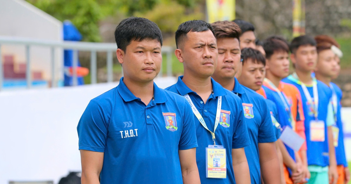 Cựu trung vệ HAGL: 'Tôi học được cách huấn luyện từ thầy Giôm'