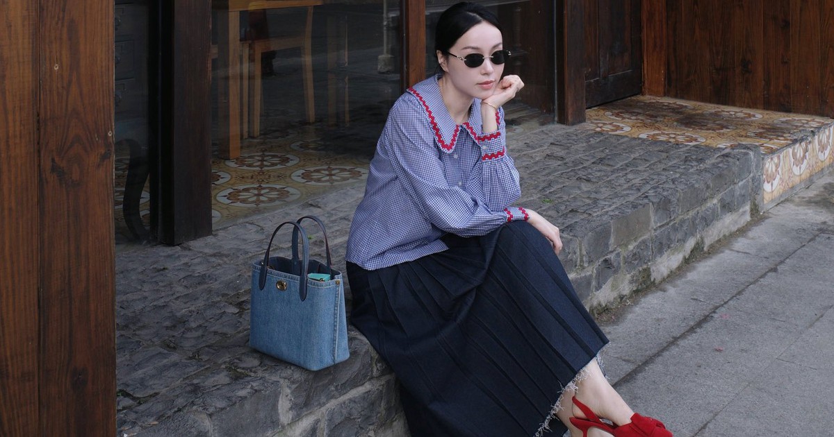 Thoải mái nhưng vẫn thanh lịch cùng bản phối giày và váy dài