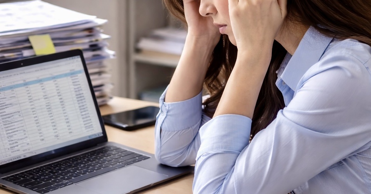 Áp lực công việc: Khi nào nên khám chuyên khoa tâm thần?