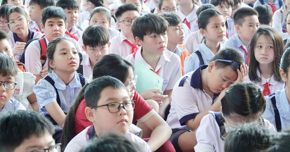 Tuyển sinh đầu cấp TP.HCM: Điểm mới về đăng ký trực tuyến, tiếng Anh tích hợp