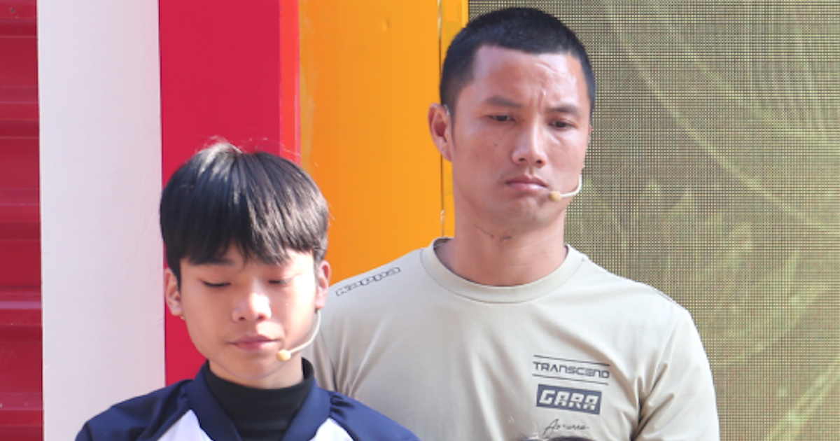 Lý do khiến thủ môn Đình Triệu nghẹn lòng khi tham gia gameshow