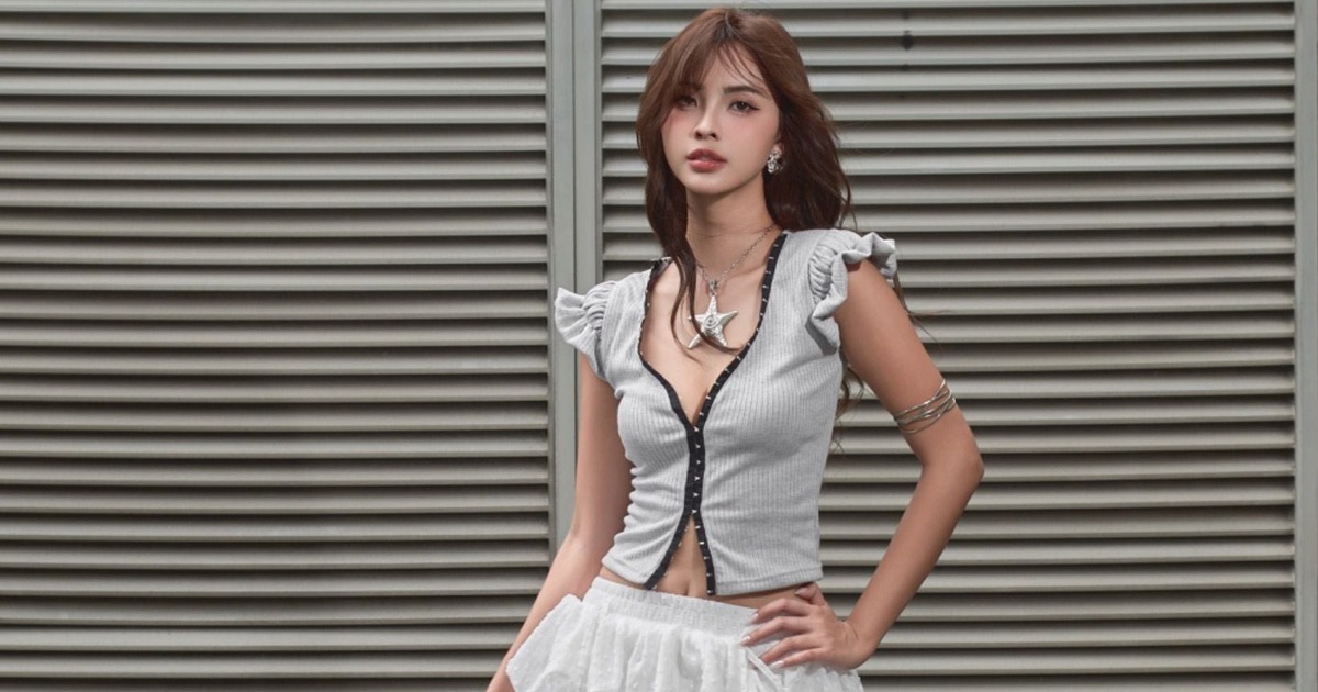 Nâng tầm phong cách cùng chân váy xòe tràn đầy sức sống