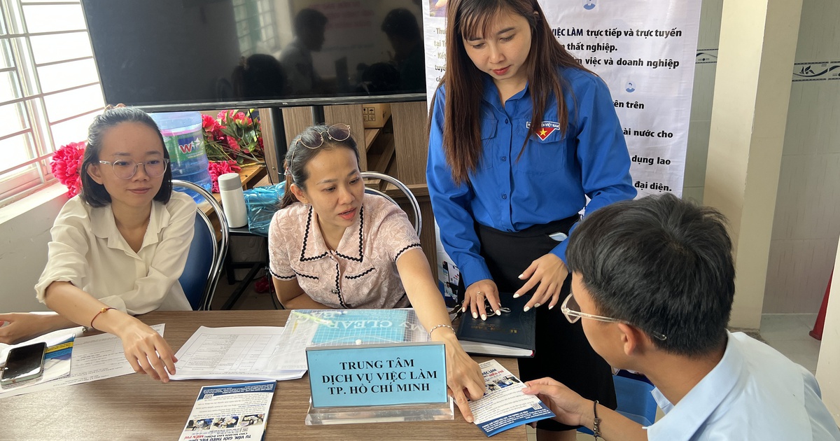 Số người thất nghiệp ở TP.HCM đang giảm mạnh