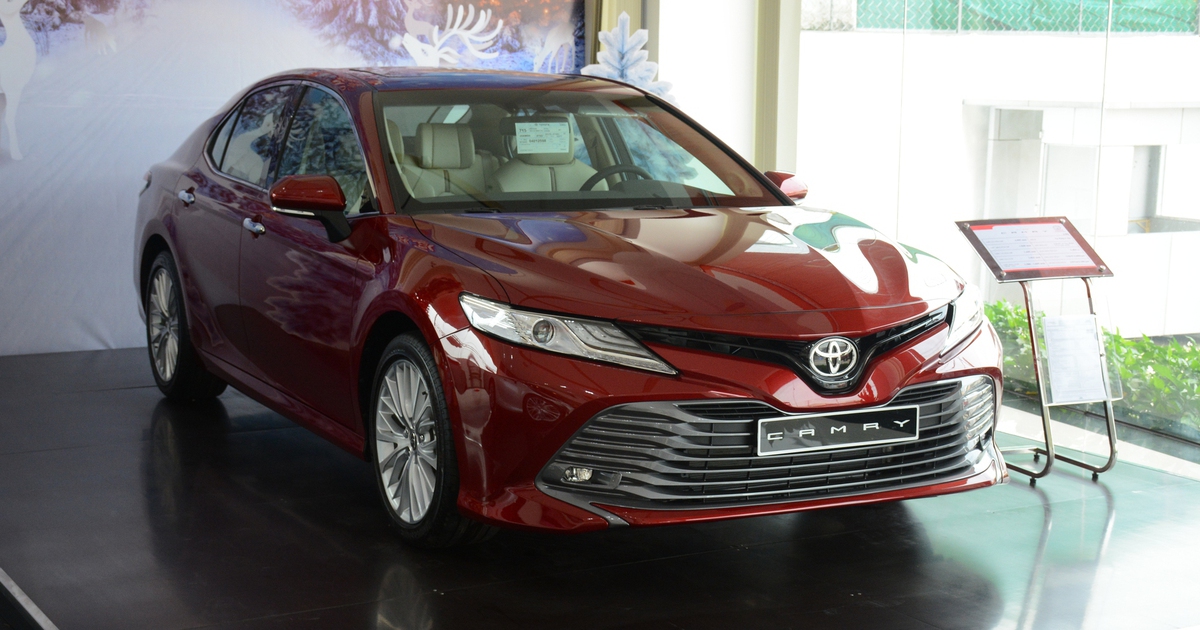 Sedan 'xịn' nhất của Toyota tại Việt Nam dính lỗi camera, triệu hồi hơn 2.000 xe