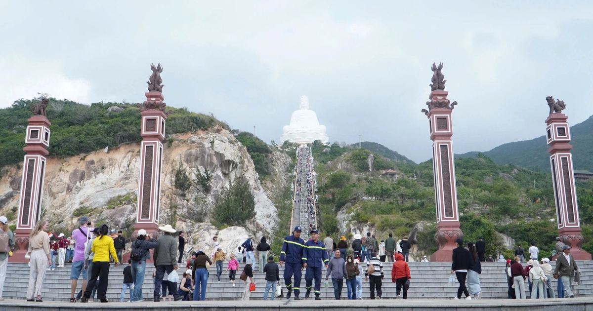 Huyền tích về vị thiền sư chữa bệnh trong mộng cho vua Minh Mạng