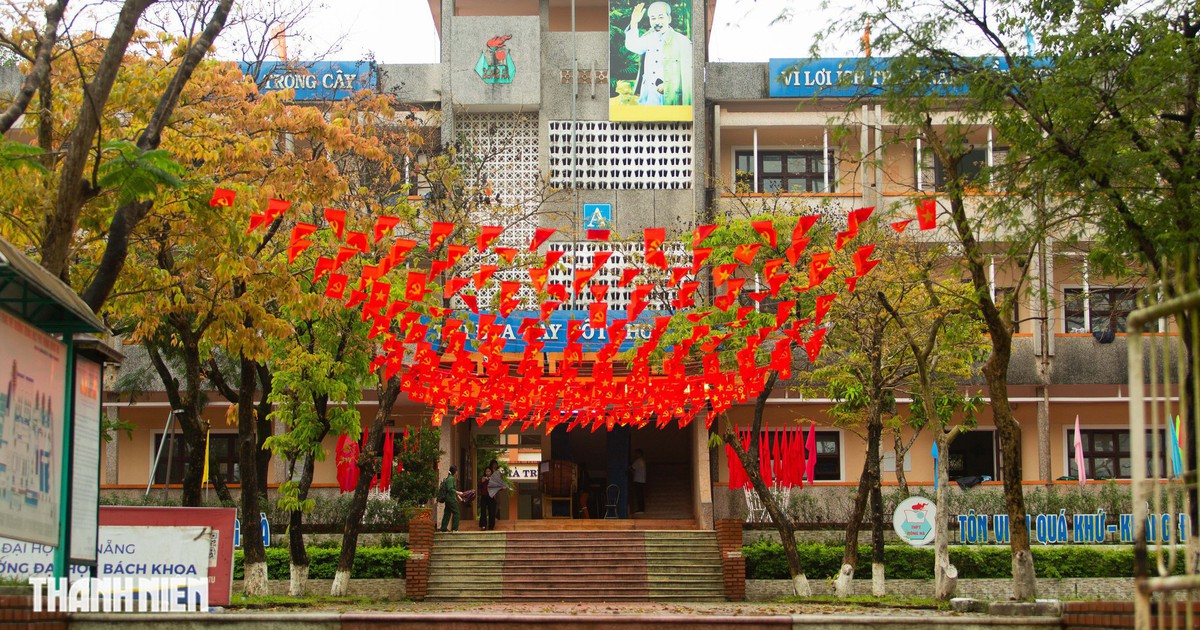 Một vòng mái trường giàu truyền thống, nơi tổ chức Tư vấn mùa thi tại Quảng Trị