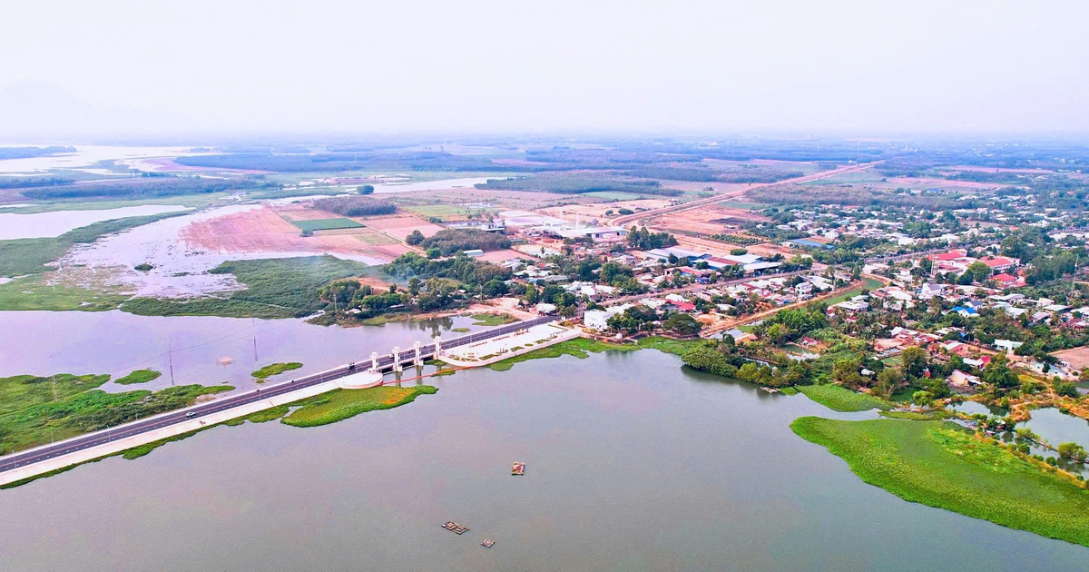 Hồ Dầu Tiếng và hồ Tha La không được san lấp