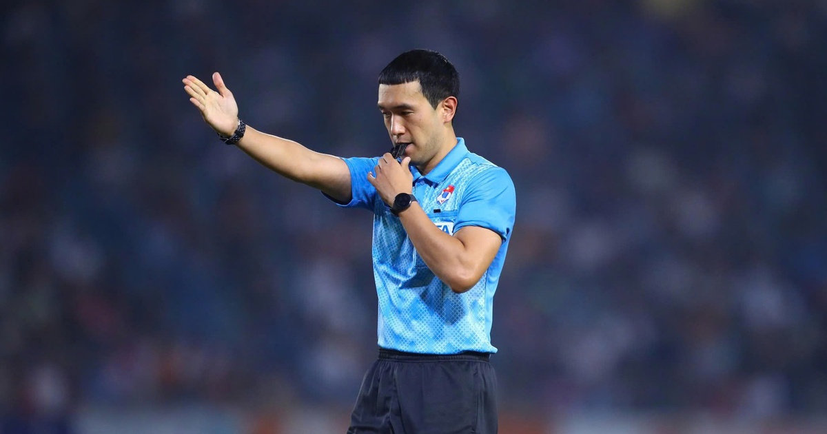 Hai trọng tài Hàn Quốc cực ‘xịn’ điều hành trận Ninh Bình đấu CLB CAHN: Đua vô địch quá 'nóng'