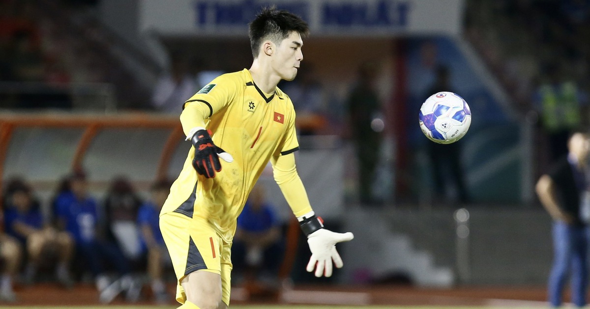 Dàn thủ môn 'đỉnh' của đội tuyển Việt Nam: Chọn ai cũng khó, Trung Kiên gây sốc?