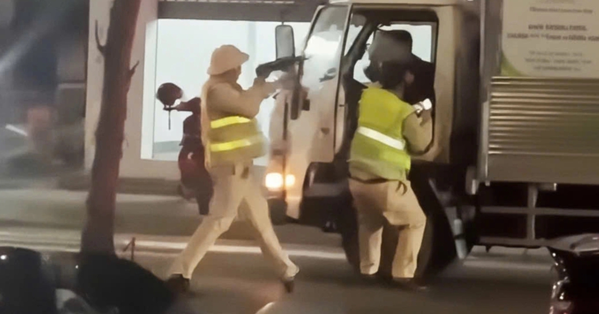 Quảng Ninh: Bắt tài xế xe tải liều lĩnh "thông chốt" đo nồng độ cồn