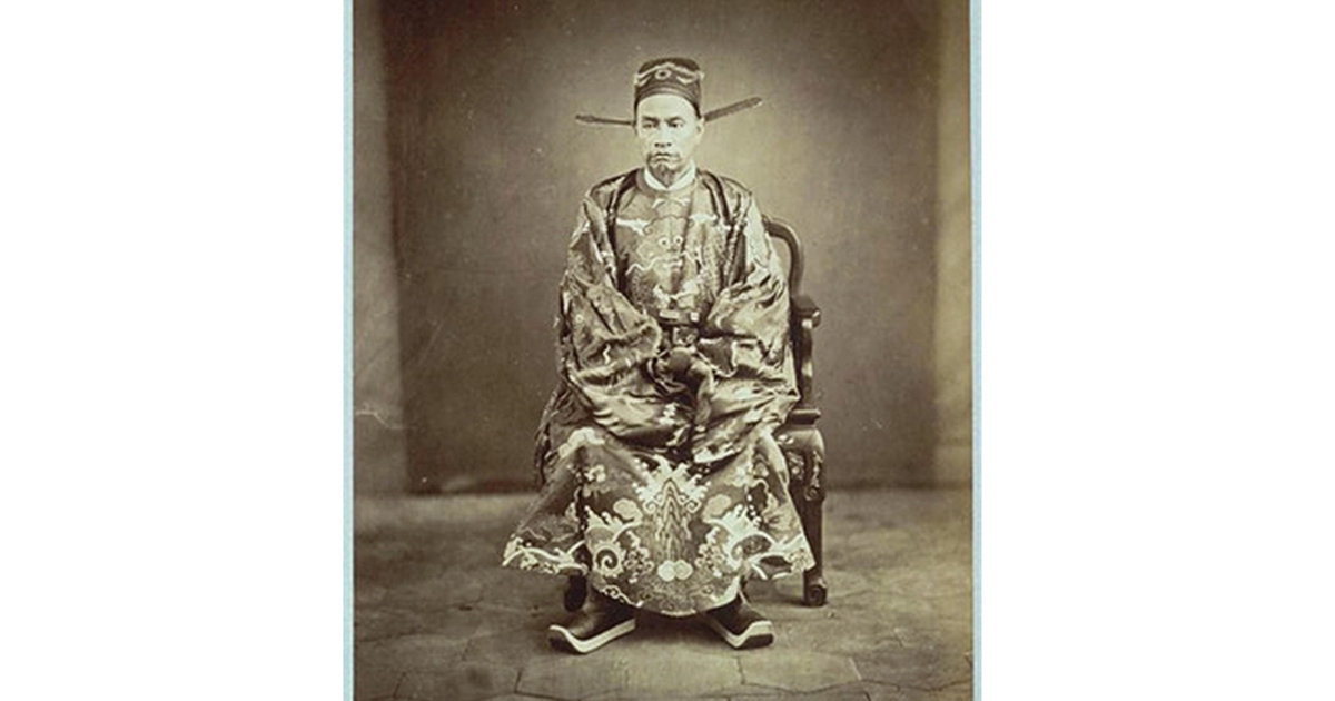 Triều vua Kiến Phúc kháng Pháp