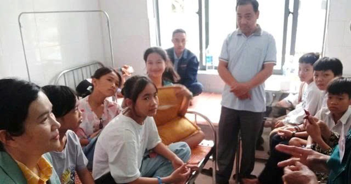 Đà Nẵng: 13 học sinh nghi ngộ độc sau khi uống trà sữa gần trường