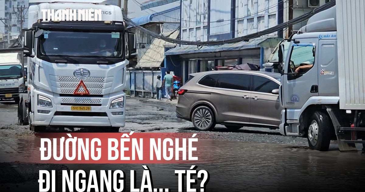 Đường Bến Nghé xuống cấp nặng, xe máy chật vật tránh 'hố tử thần'