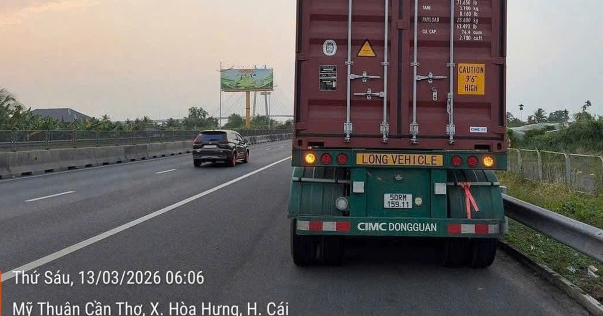 Dừng, đỗ trái quy định trên cao tốc Trung Lương - Mỹ Thuận - Cần Thơ, nhiều xe bị phạt nặng