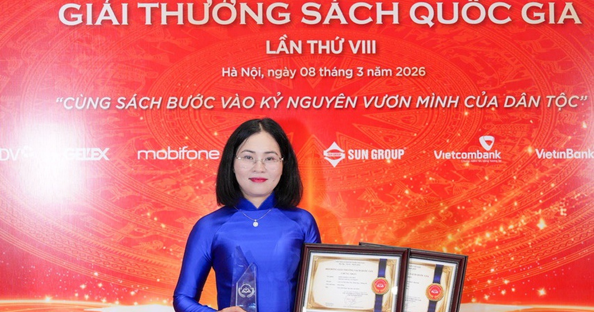 Tổng biên tập Thời báo Ngân hàng đạt hai Giải Sách Quốc gia