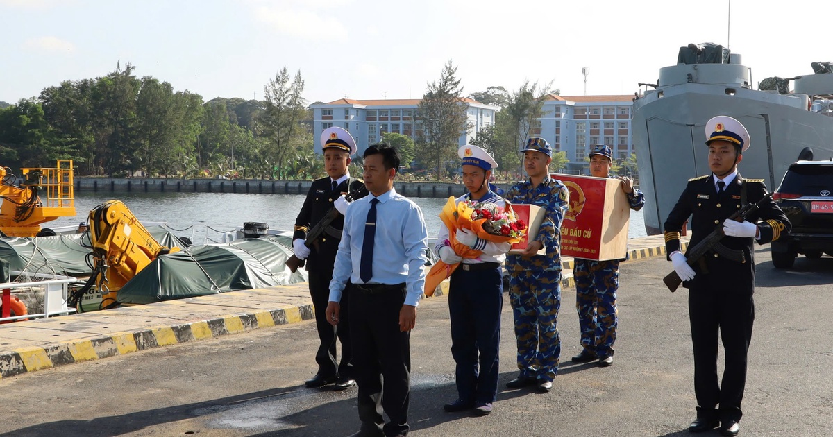 Trường Sa sẵn sàng cho ngày hội lớn cùng đất nước