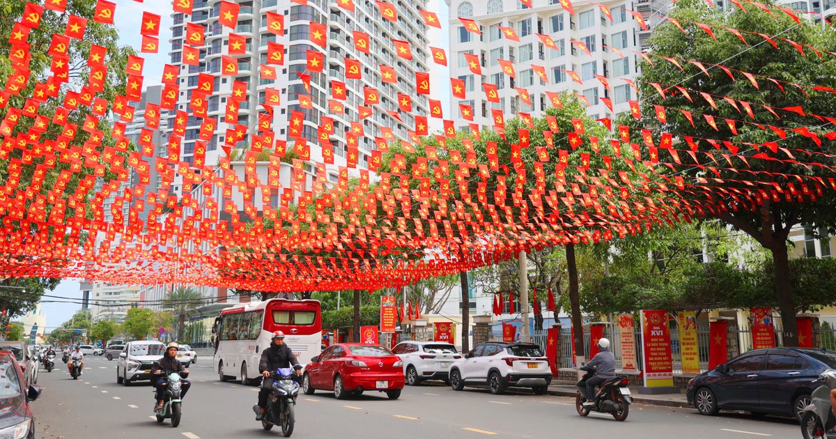 Khánh Hòa rực rỡ cờ hoa chào mừng ngày hội bầu cử