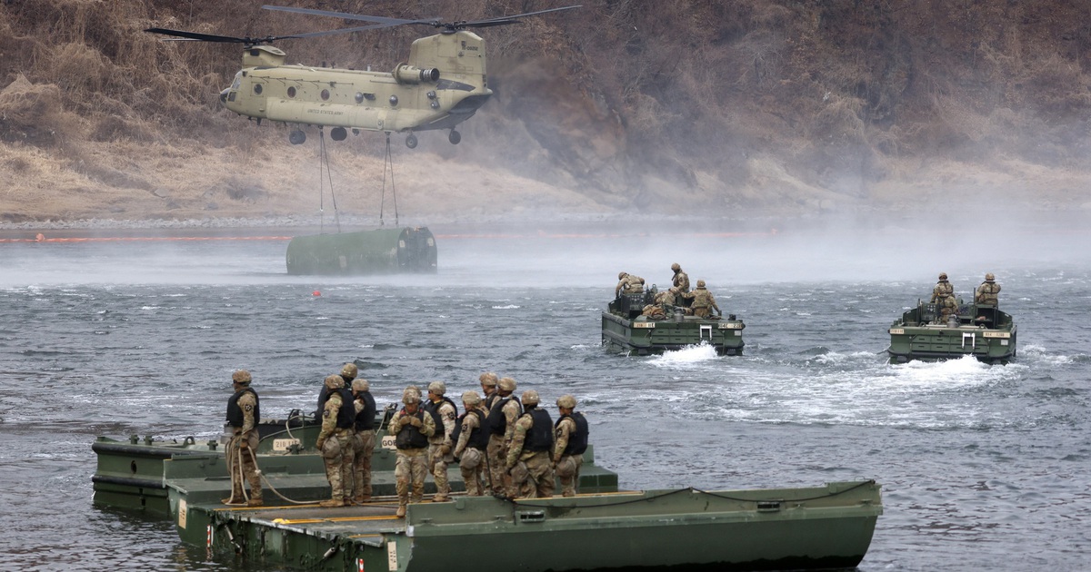 Triều Tiên phóng loạt tên lửa giữa lúc Mỹ - Hàn tập trận