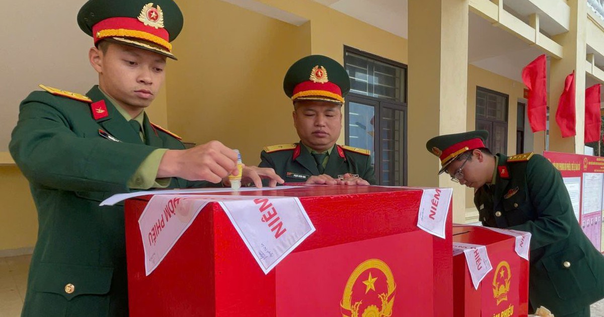 Rộn ràng bầu cử sớm trên đảo Bạch Long Vĩ