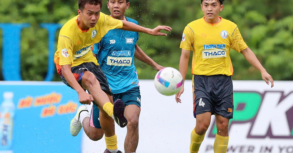 Đội bóng xứ sen hồng thắp lại hy vọng