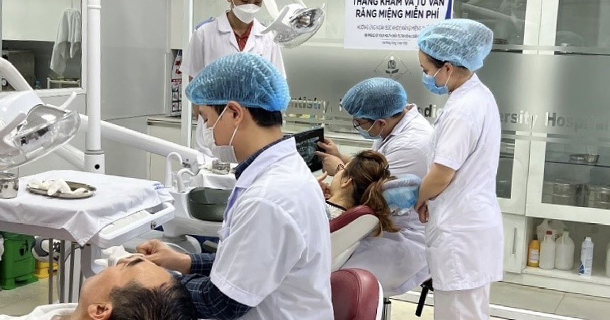 Hai thời điểm cần chải răng trong ngày