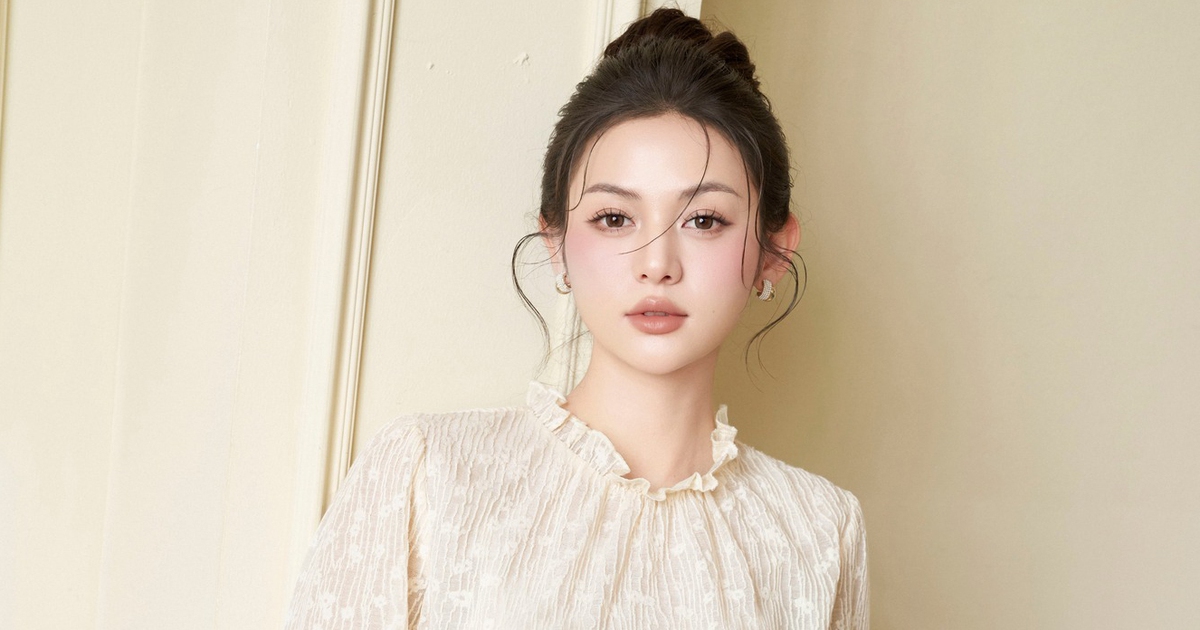 Bản phối váy dài và áo cách điệu tôn nét tiểu thư