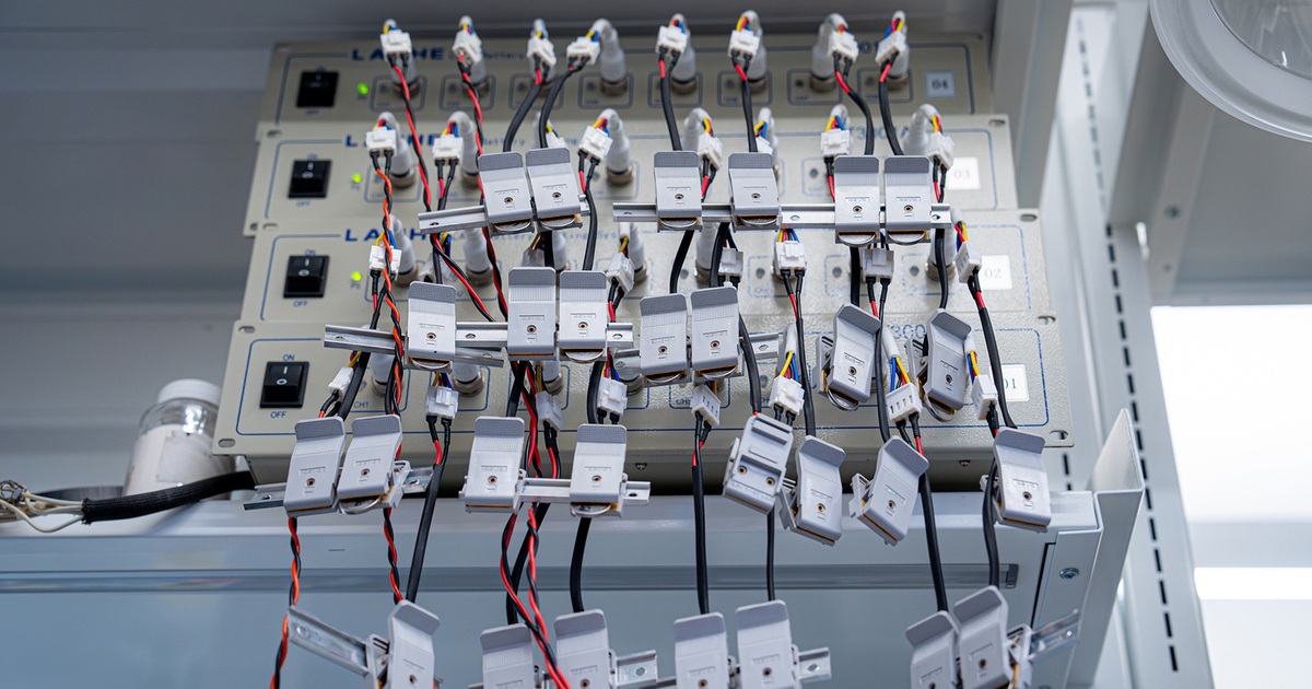 Nghiên cứu mới hé lộ vì sao pin lithium-ion có thể hỏng đột ngột