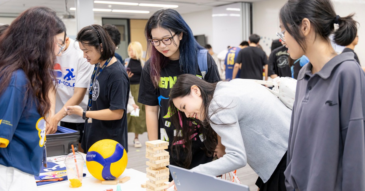 Học bổng Trường Đại học Fulbright Việt Nam: cho những người trẻ dám ước mơ