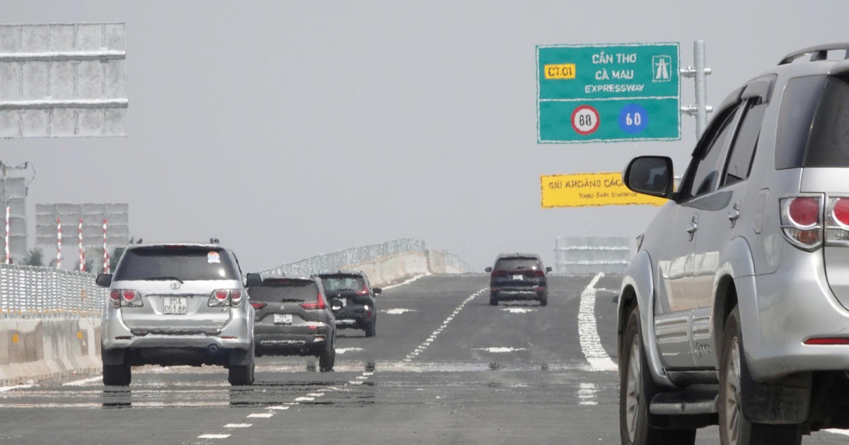 Cao tốc Hậu Giang - Cà Mau tạm dừng khai thác từ 13 giờ ngày 16.3