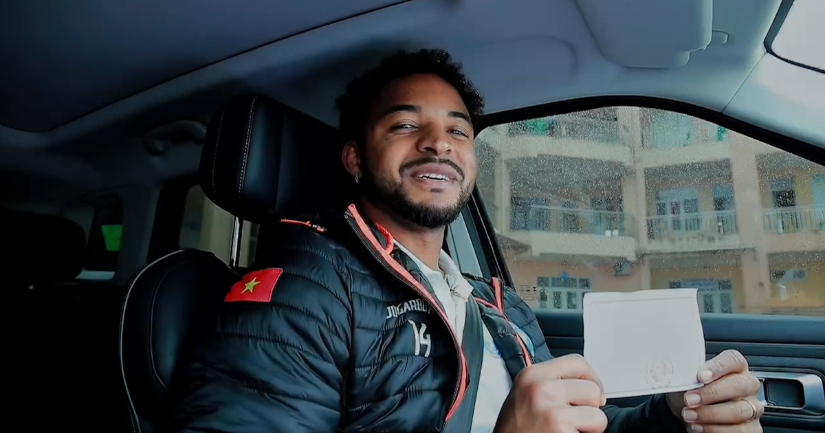 Xuân Son lần đầu đi bầu cử ở Việt Nam: ‘Tôi vô cùng tự hào’