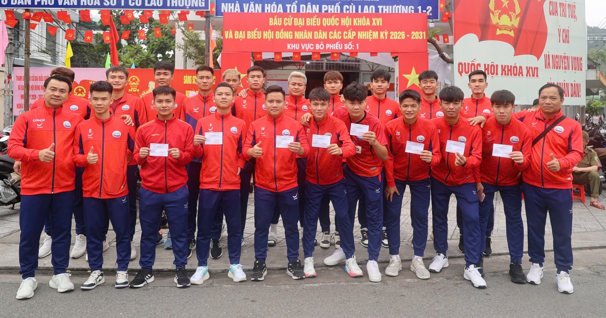 Sinh viên, phóng viên và trọng tài VCK TNSV THACO Cup 2026 tham gia bầu cử