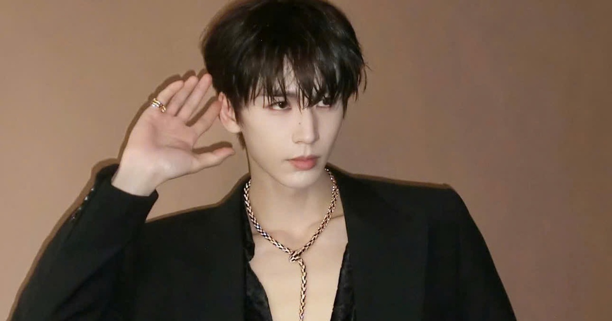 Mỹ nam phim cổ trang Trương Lăng Hách từng nặng gần 100 kg thời còn đi học