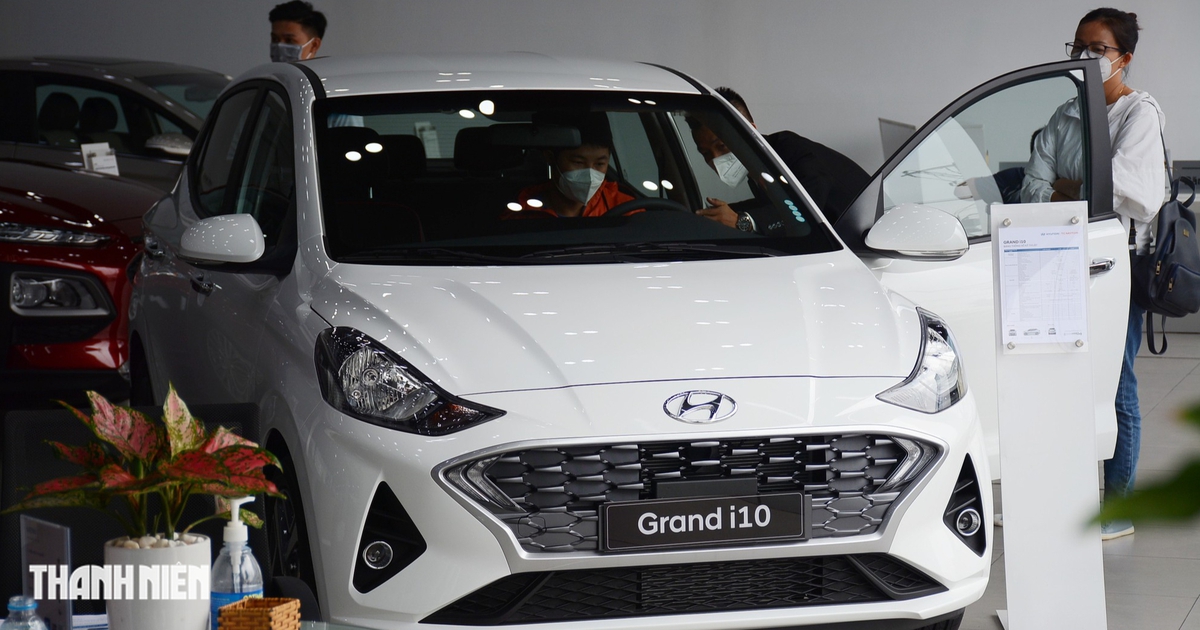 Ô tô máy xăng giá rẻ nhất Việt Nam: Doanh số giảm sâu, Grand i10 dẫn đầu
