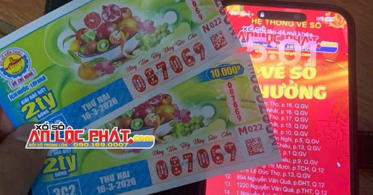 Mua giúp người bán dạo, anh bán nước ở TP.HCM trúng 4 tỉ xổ số miền Nam