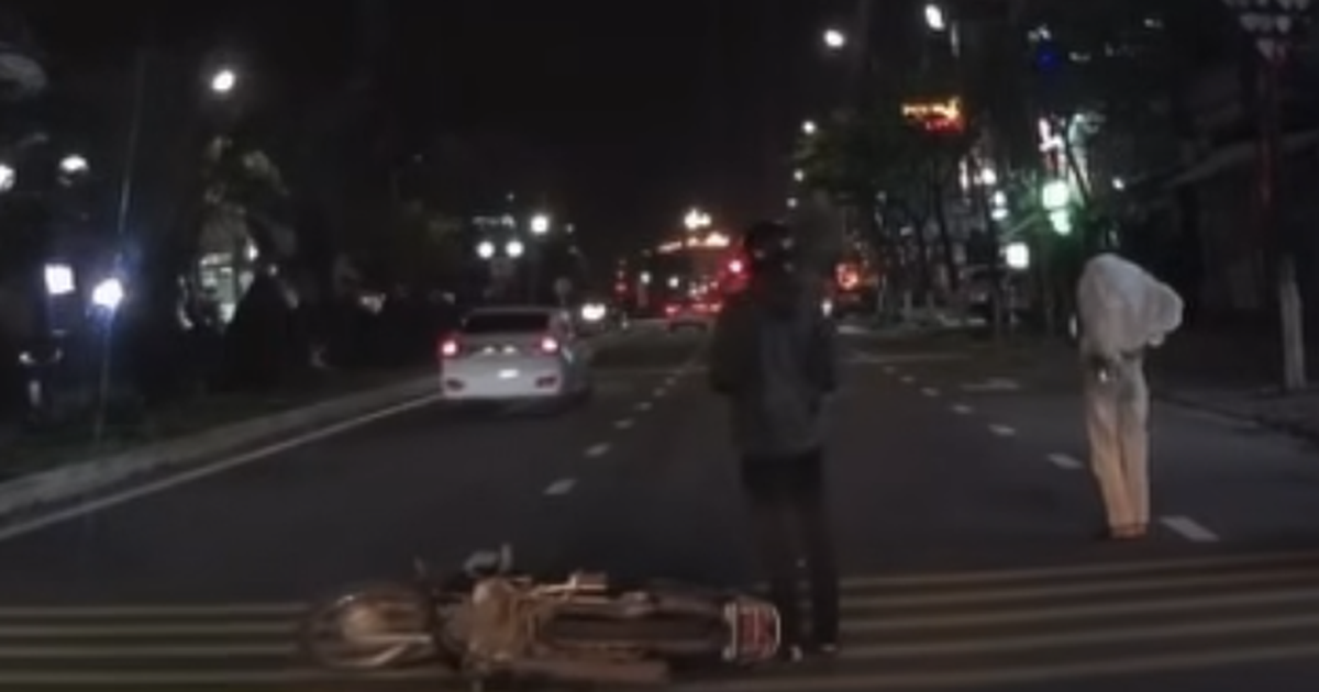 Đà Nẵng: Ô tô vượt ẩu gây tai nạn rồi bỏ chạy, CSGT truy tìm tài xế