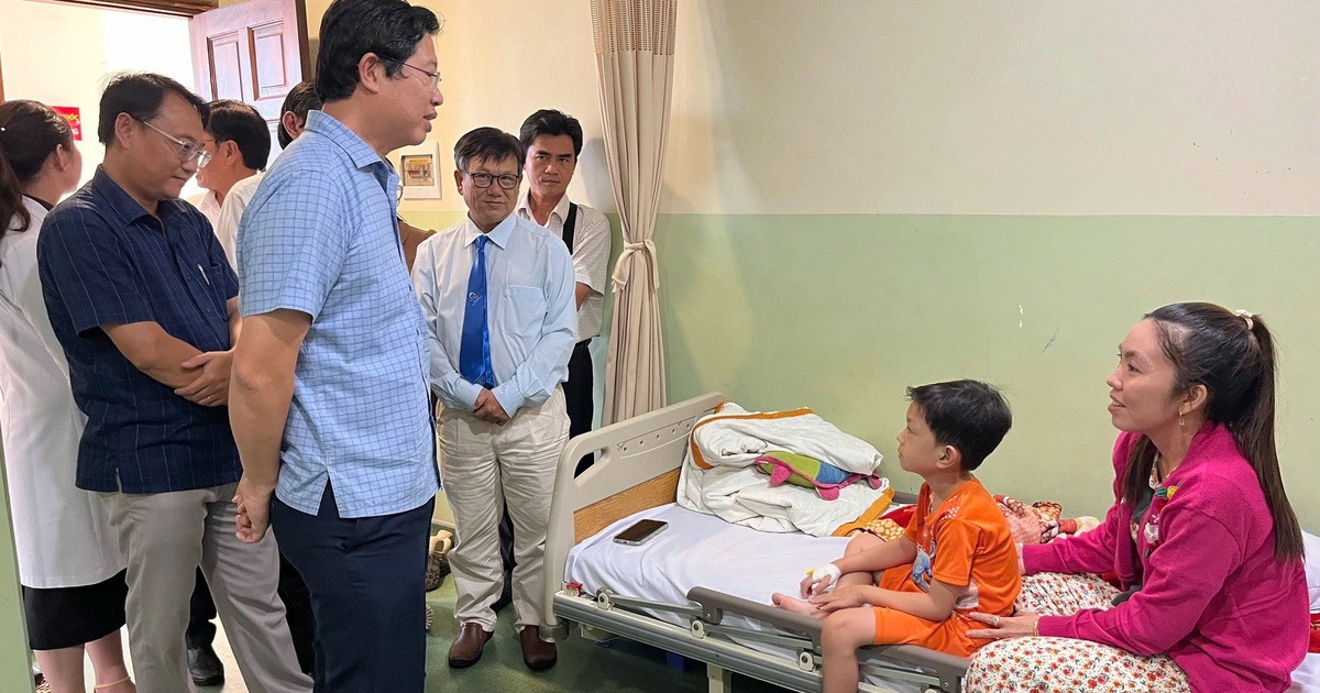 Xác định vi khuẩn gây ngộ độc hàng loạt ở tiệm bánh mì Hồng Ngọc 12