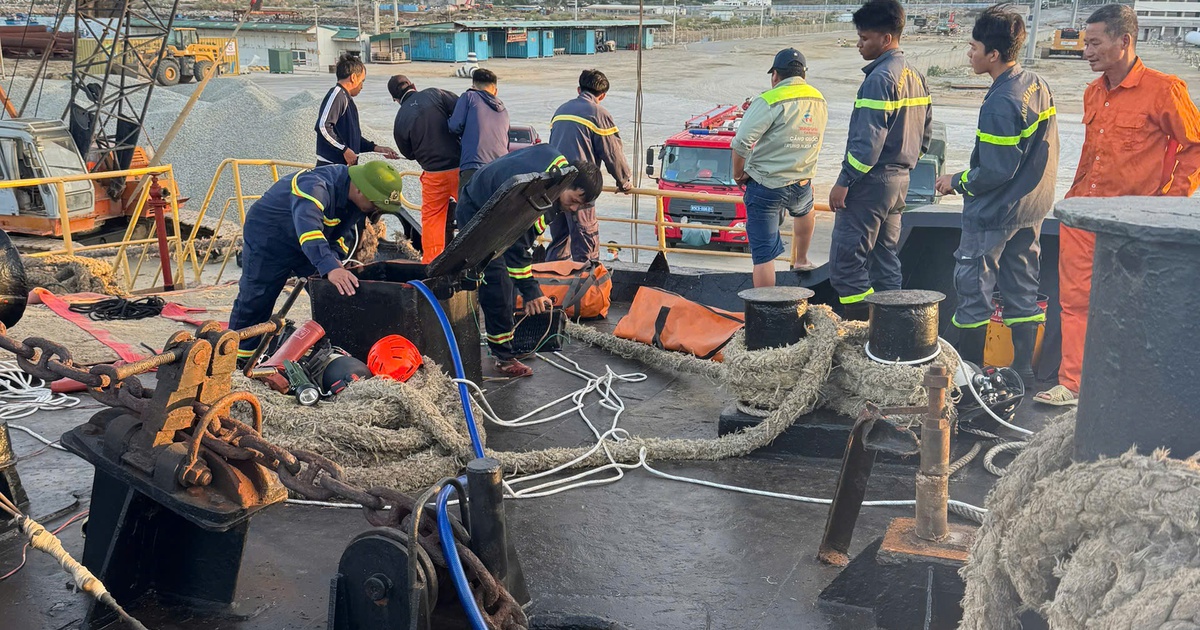 Khánh Hòa: 3 người tử vong, 2 người bị thương khi xuống hầm tàu chở hàng