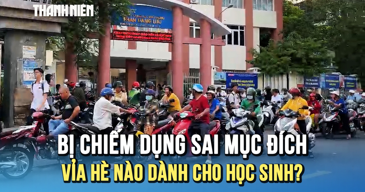 Đối mặt nguy hiểm dưới lòng đường, vỉa hè nào dành cho học sinh?