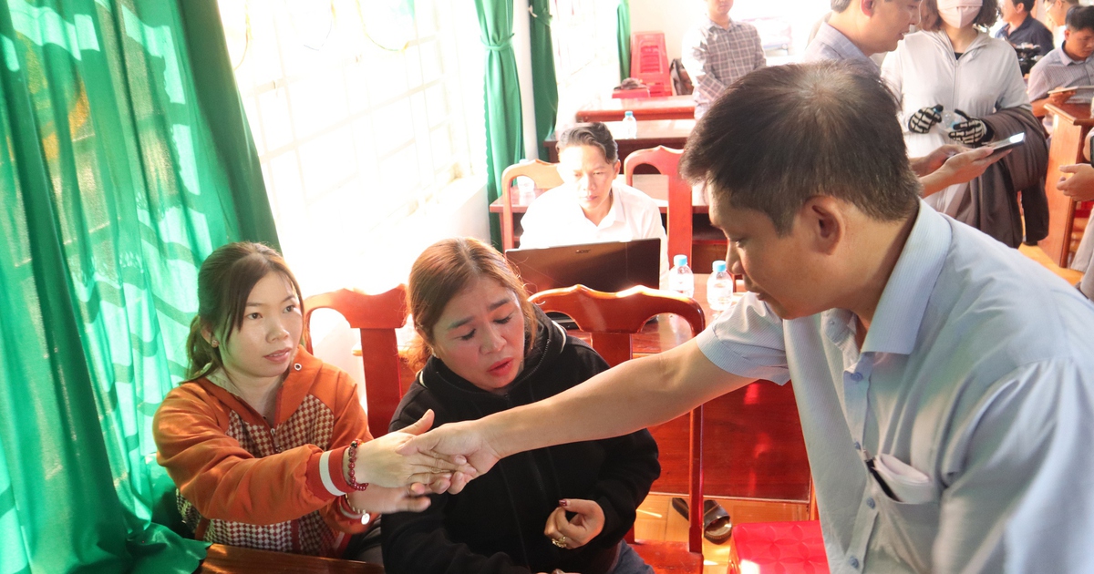 Vụ nhà dân chênh vênh bên mép vực sâu: Chủ đầu tư nhận trách nhiệm, xin lỗi dân