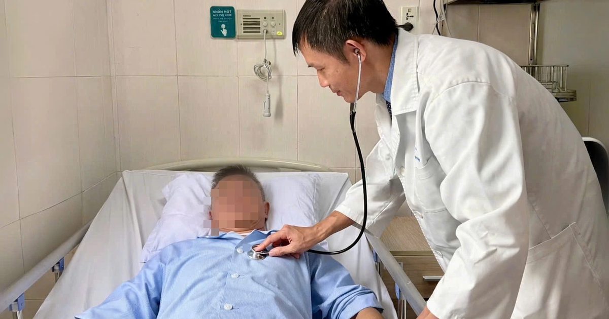 Ngưng tim vì 3 thói quen nguy hiểm: Thức khuya, hút thuốc, uống quá nhiều cà phê