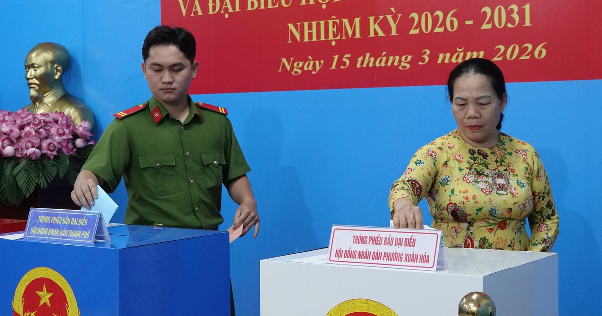 Kiện toàn chức danh chủ tịch, phó chủ tịch UBND cấp tỉnh, xã chậm nhất 31.3