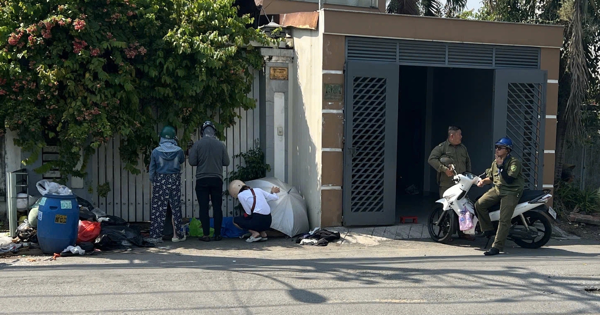 TP.HCM: Đang đi trên đường, cụ bà bất ngờ ngã gục và tử vong