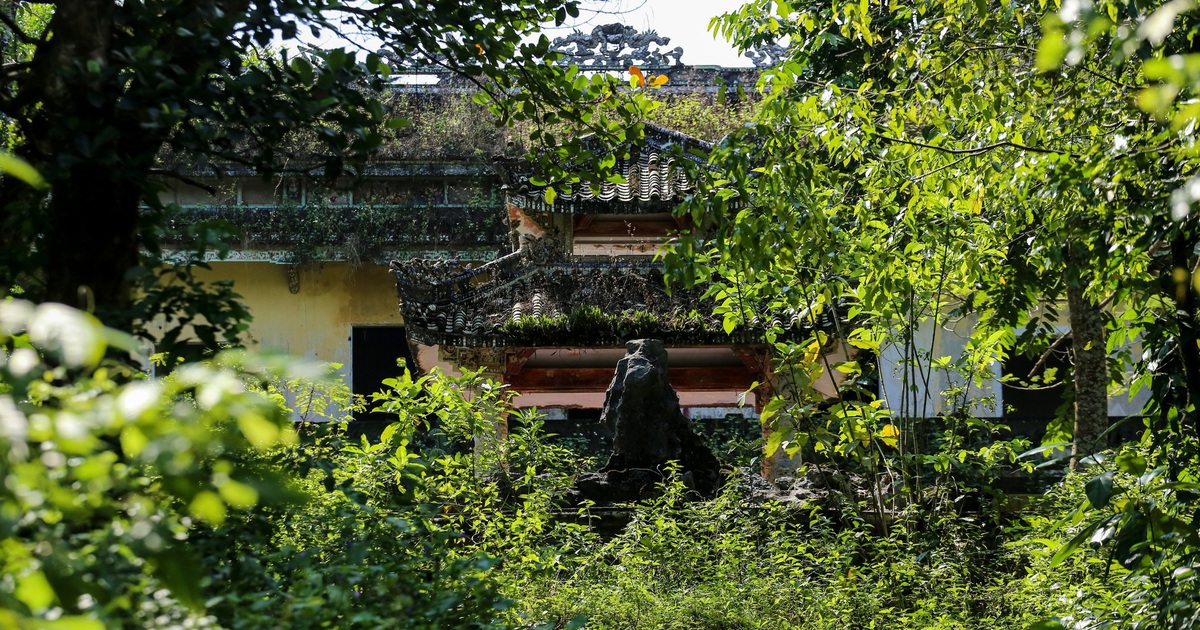 Biệt thự chứng t&iacute;ch của 'l&atilde;nh ch&uacute;a miền Trung' Ng&ocirc; Đ&igrave;nh Cẩn ở Huế đang thế n&agrave;o?