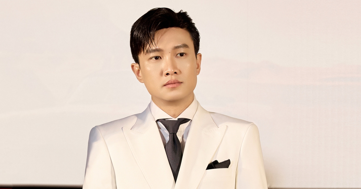 Quốc Trường: T&ocirc;i đi với ai, đứng cạnh c&ocirc; g&aacute;i n&agrave;o cũng bị đồn hẹn h&ograve;