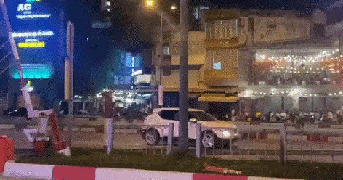 TP.HCM: Chạy lùi xe trên đại lộ Phạm Văn Đồng, tài xế bị phạt 2,5 triệu đồng