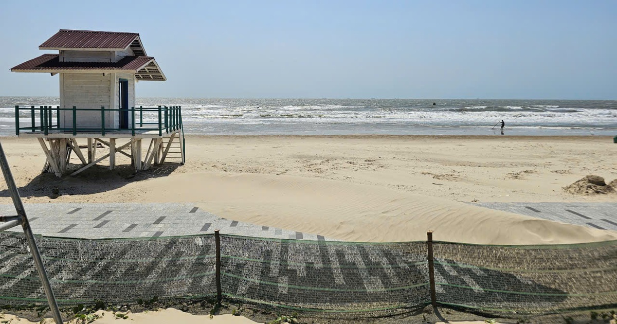 Bãi Sau Vũng Tàu: Dự án ngàn tỉ bị cát vùi, cách nào chặn cát bay?