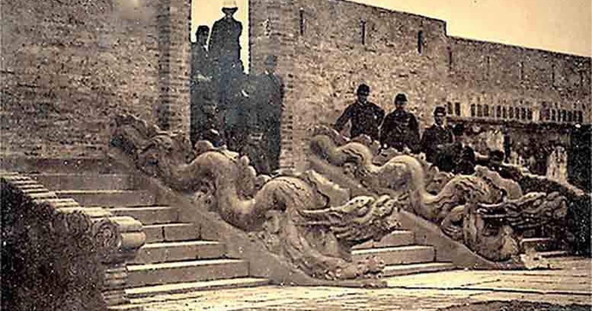 Tăng tốc phục dựng điện Kính Thiên