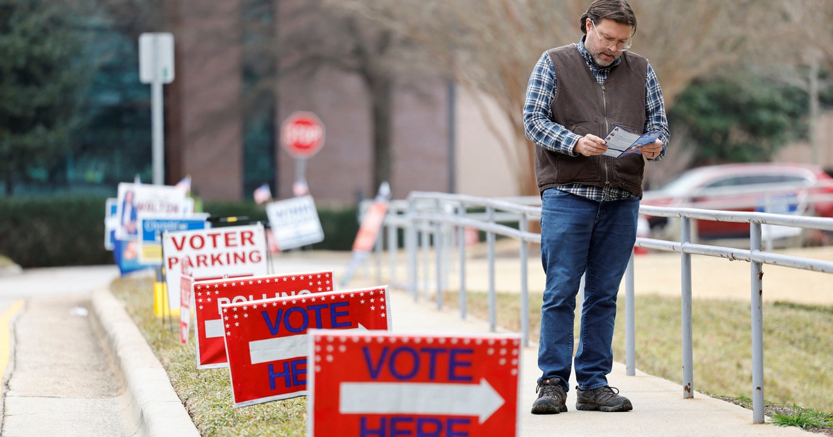 Đảng D&acirc;n chủ v&agrave; ph&eacute;p thử trước thềm bầu cử giữa kỳ ở Mỹ