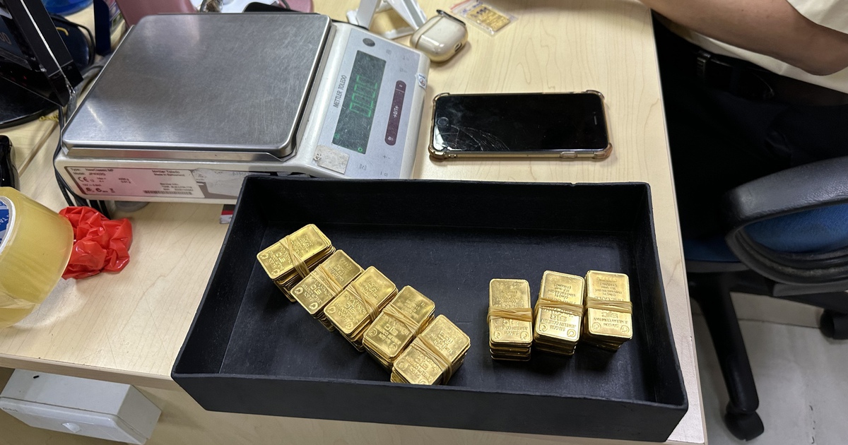 Vàng giảm sâu, người mua lỗ lên gần 10 triệu đồng/lượng chỉ trong một ngày